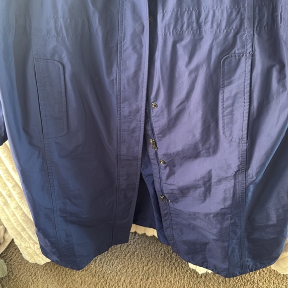 LL Bean Raincoat Trench - Picture 4 of 5